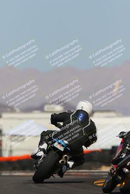 media/Oct-08-2022-SoCal Trackdays (Sat) [[1fc3beec89]]/Turn 16 (125pm)/